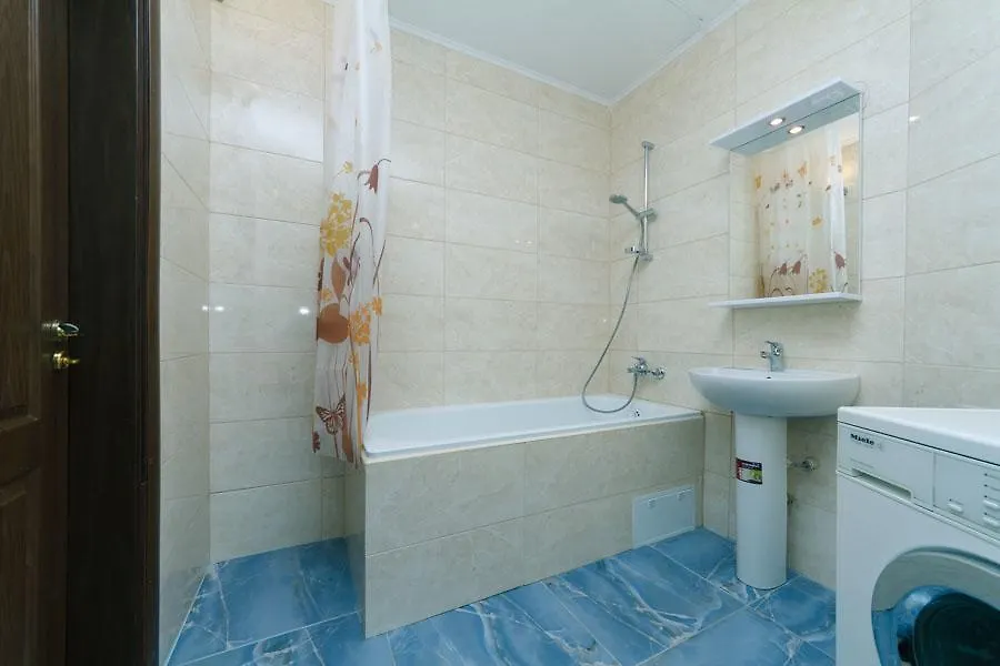 شقة Luxury Apartaments З Видом На Озеро كييف