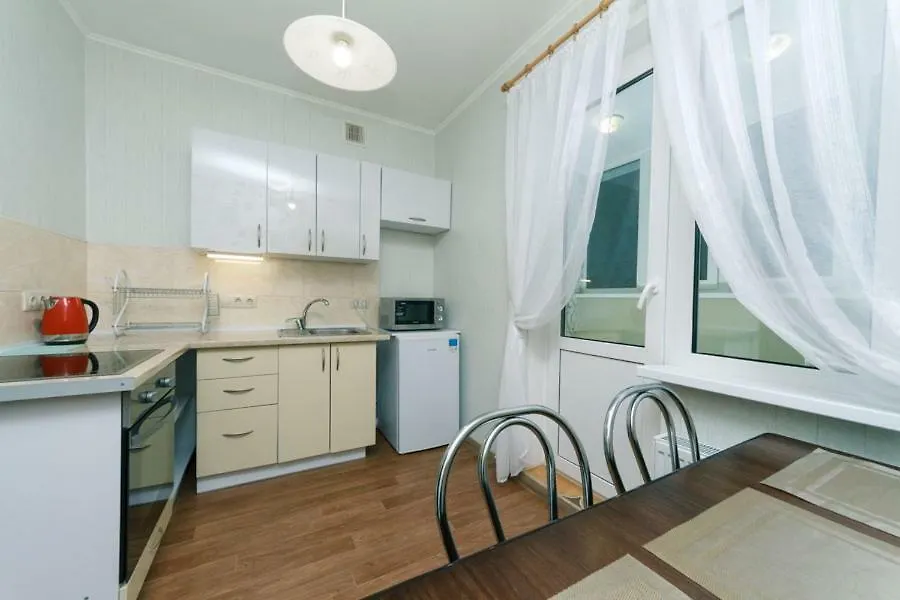 شقة Luxury Apartaments З Видом На Озеро كييف
